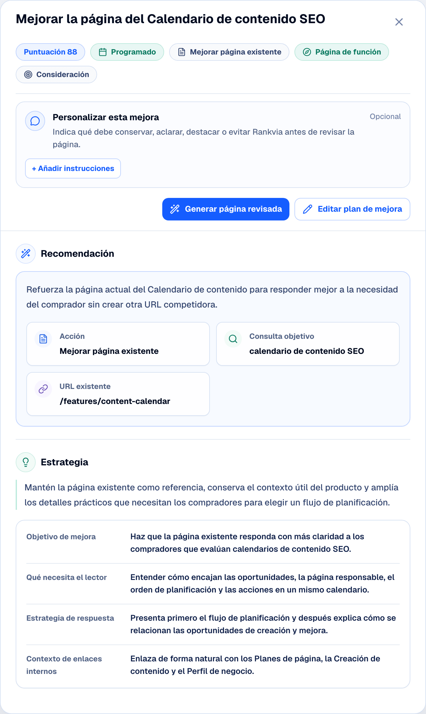 Plan de mejora de página de Rankvia para una página existente del Calendario de contenido SEO, con URL, necesidad de búsqueda y estrategia.
